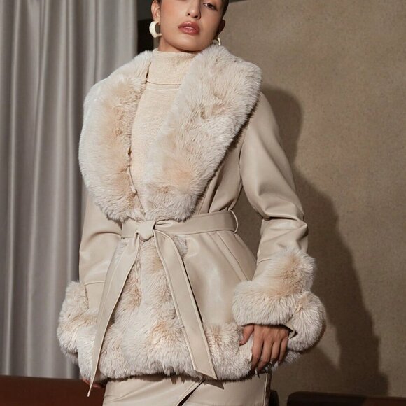 Beige Women's Fuzzy Collar Belted Coat - Picture 7 of 8